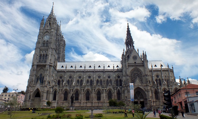 Quito és az ördögjárta templomok