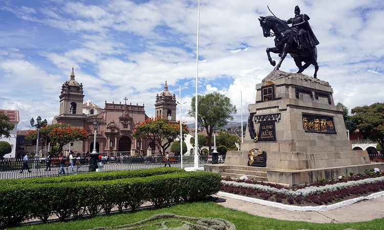Ayacucho és Wari romvárosa