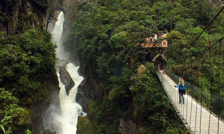 Baños és a Pastaza-kanyon vízesései