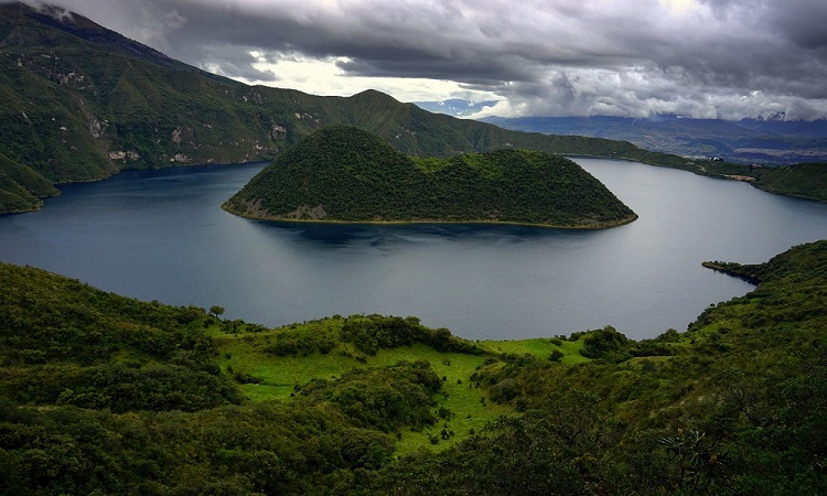 A Cuicocha-lagúna