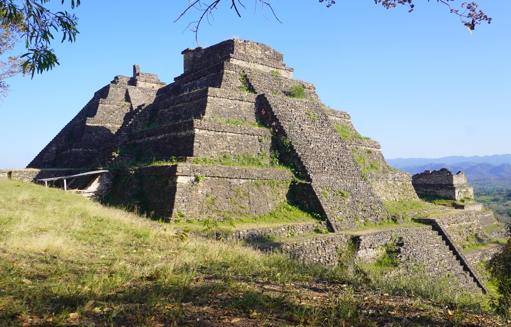 Toniná és Észak-Chiapas meseszép vízesései