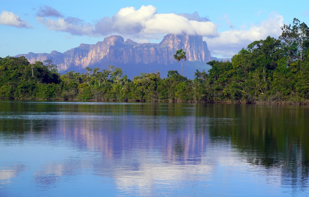 Alternatív utakon a Chimanta táblahegyeihez