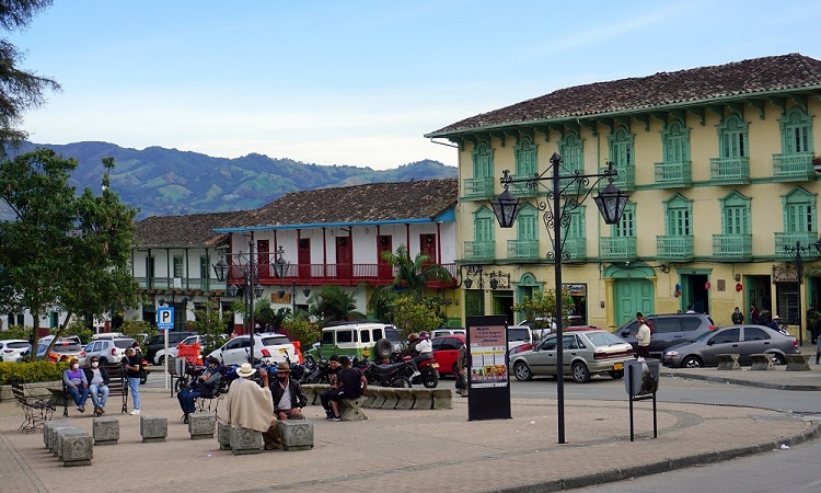 Antioquia és Caldas hátsó útjain